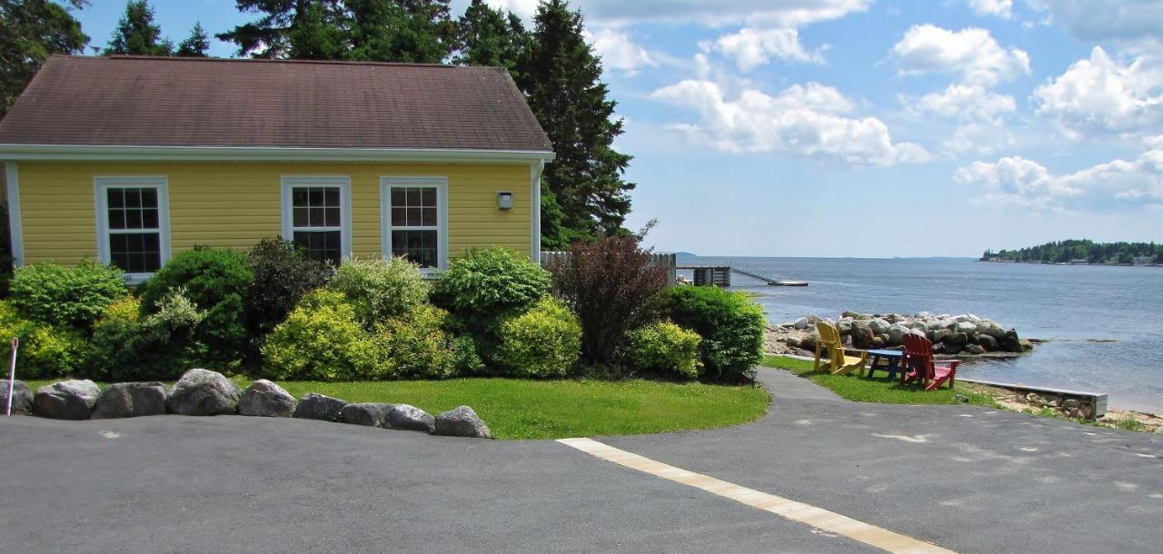 Larinda'S Landing Oceanfront Cottages Halifax Exterior foto