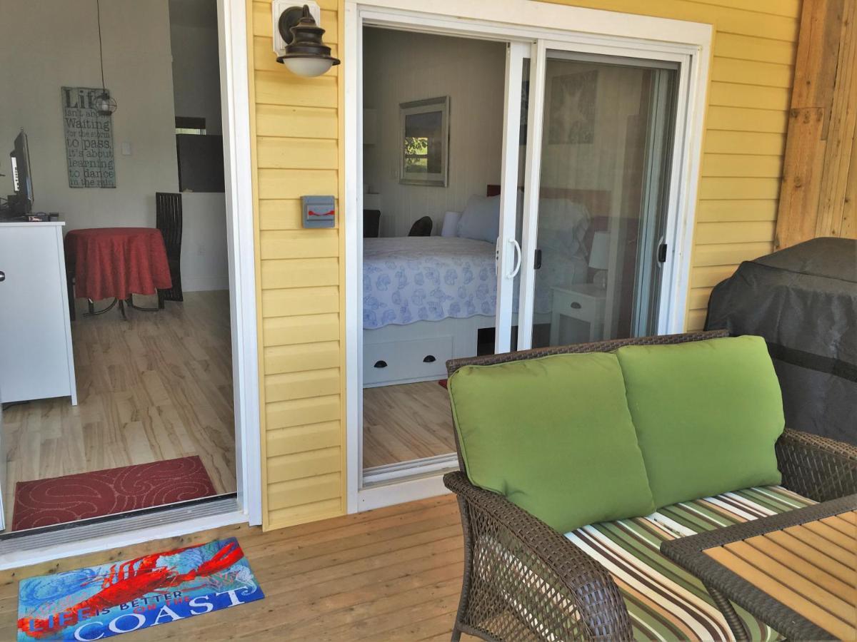 Larinda'S Landing Oceanfront Cottages Halifax Exterior foto