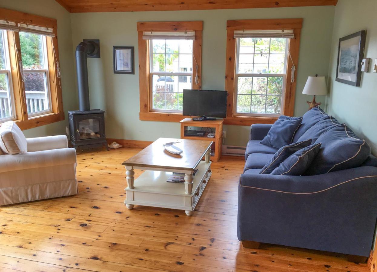 Larinda'S Landing Oceanfront Cottages Halifax Exterior foto
