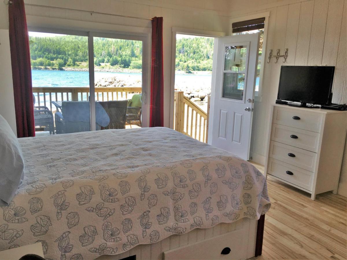 Larinda'S Landing Oceanfront Cottages Halifax Exterior foto